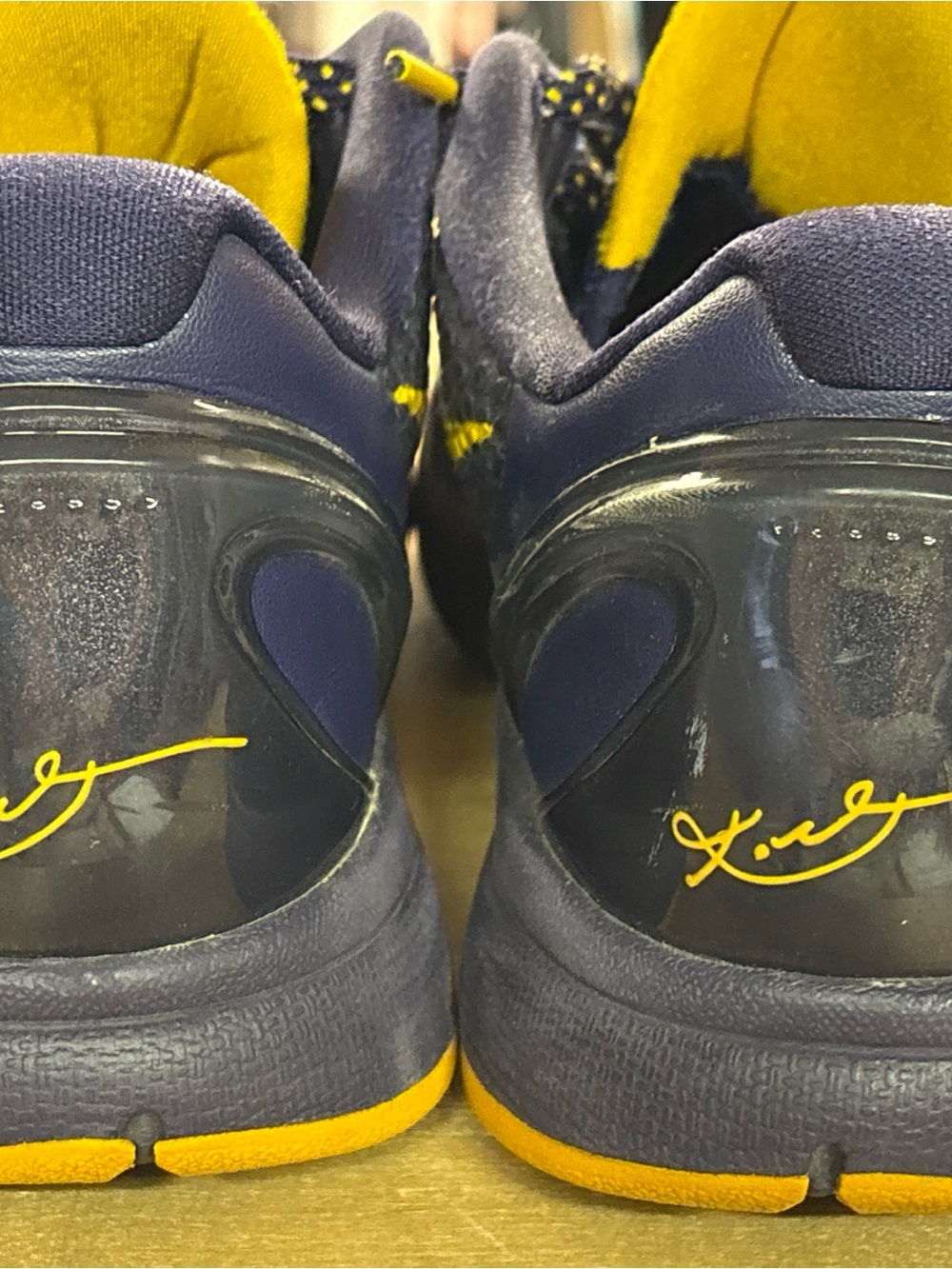 Nike Zoom Kobe 6 "Imperial Purple" sneakers - Picture 3 of 11
